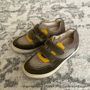 COPY - Fendi trainers sneakers shoes boys girls unisex size EU 31